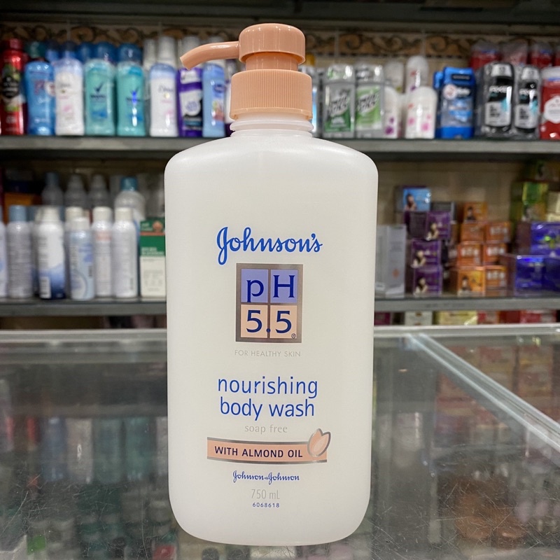 Sữa tắm Johnson’s pH 5.5 tinh dầu hạnh nhân 750ml