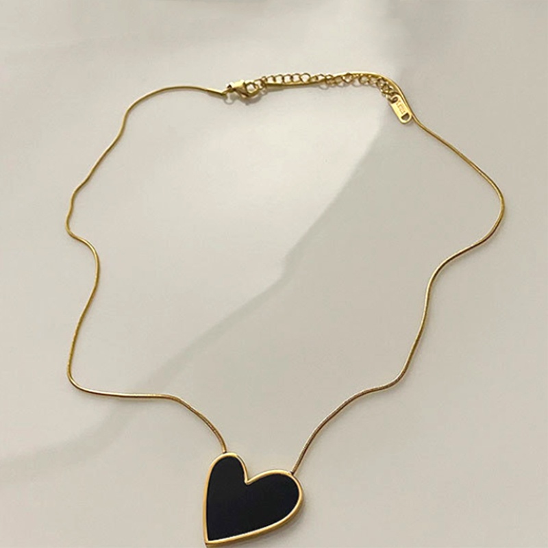 Mặt Vòng cổ Hình Trái Tim Màu Đen Bằng Thép Titan Phong Cách Vintage