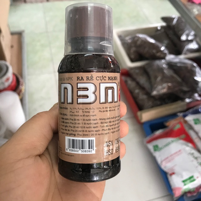 Phân bón ra rễ cực mạnh N3M dạng nước chai 100 mL