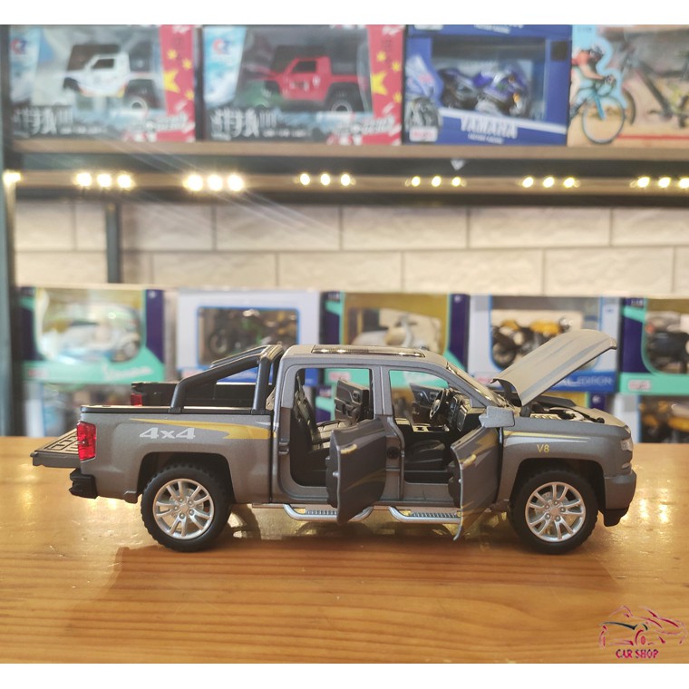 Mô hình xe bán tải Chevrolet Silverado V8 tỉ lệ 1:32 hãng Chezhi màu xám