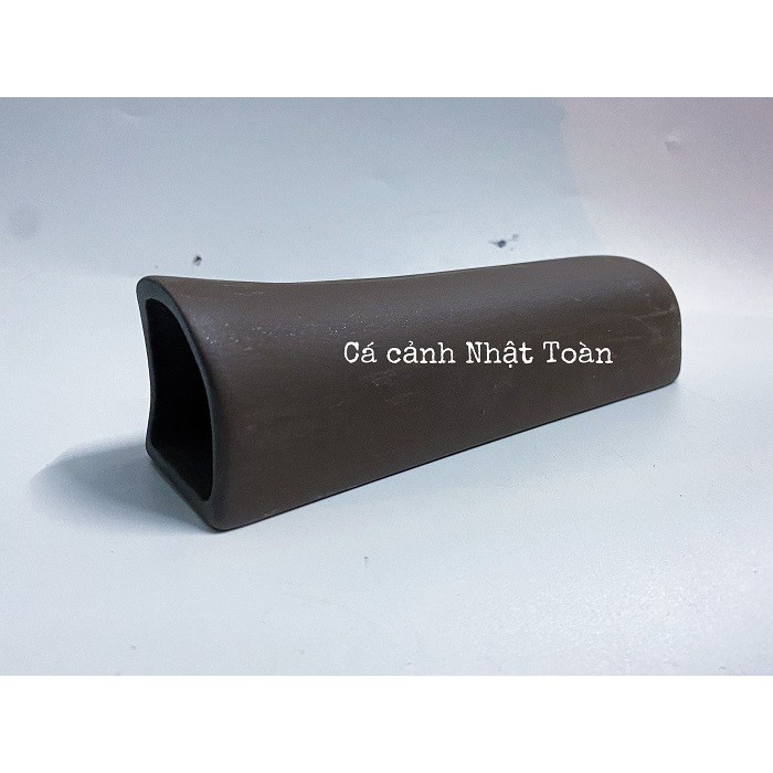 ỐNG GỐM SỨ CHO CÁ NÚP VÀO TRANG TRÍ BỂ CÁ 18x5x5cm