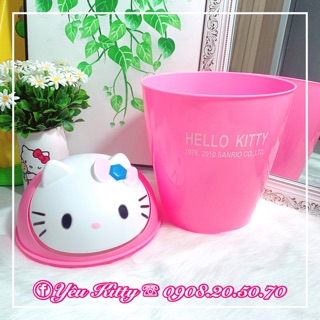 Thùng rác lớn Hello Kitty