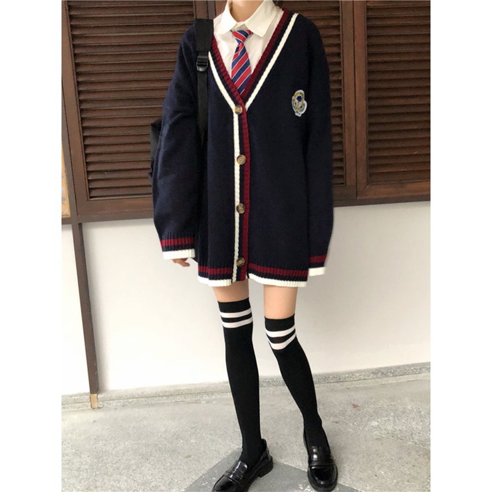 Áo len Cardigan huy hiệu dáng rộng cổ V Style học sinh Hàn Quốc