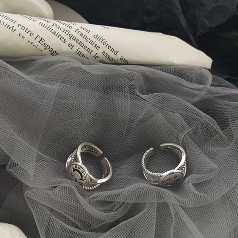 Nhẫn hình mặt cười dạng hở phong cách retro sành điệu