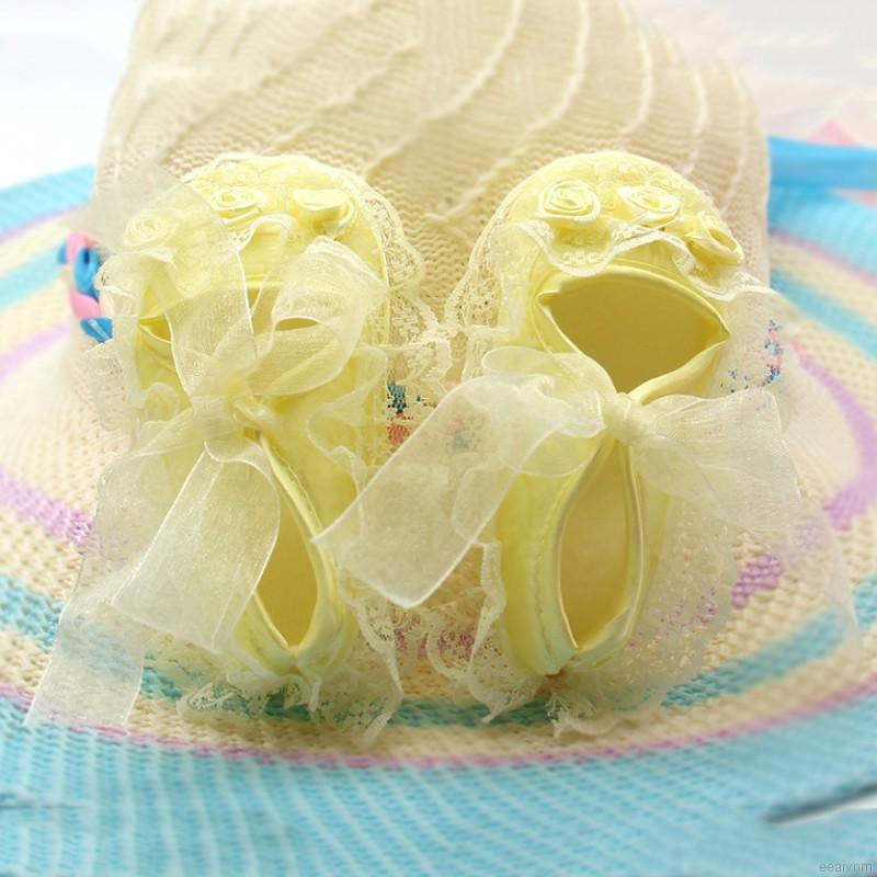 Cheaper Giày tập đi ren hoa mềm mại cho bé gái