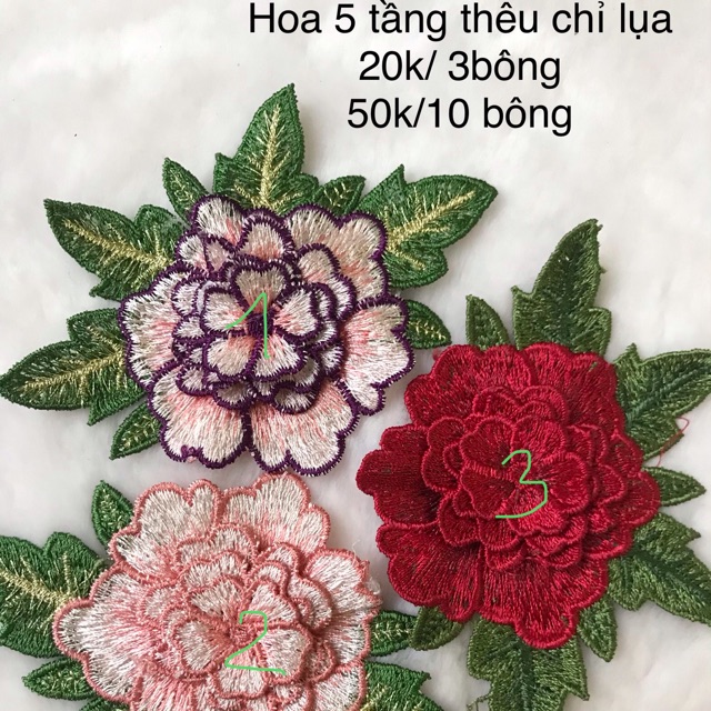 Hoa thêu đính áo 20k/3 hoa