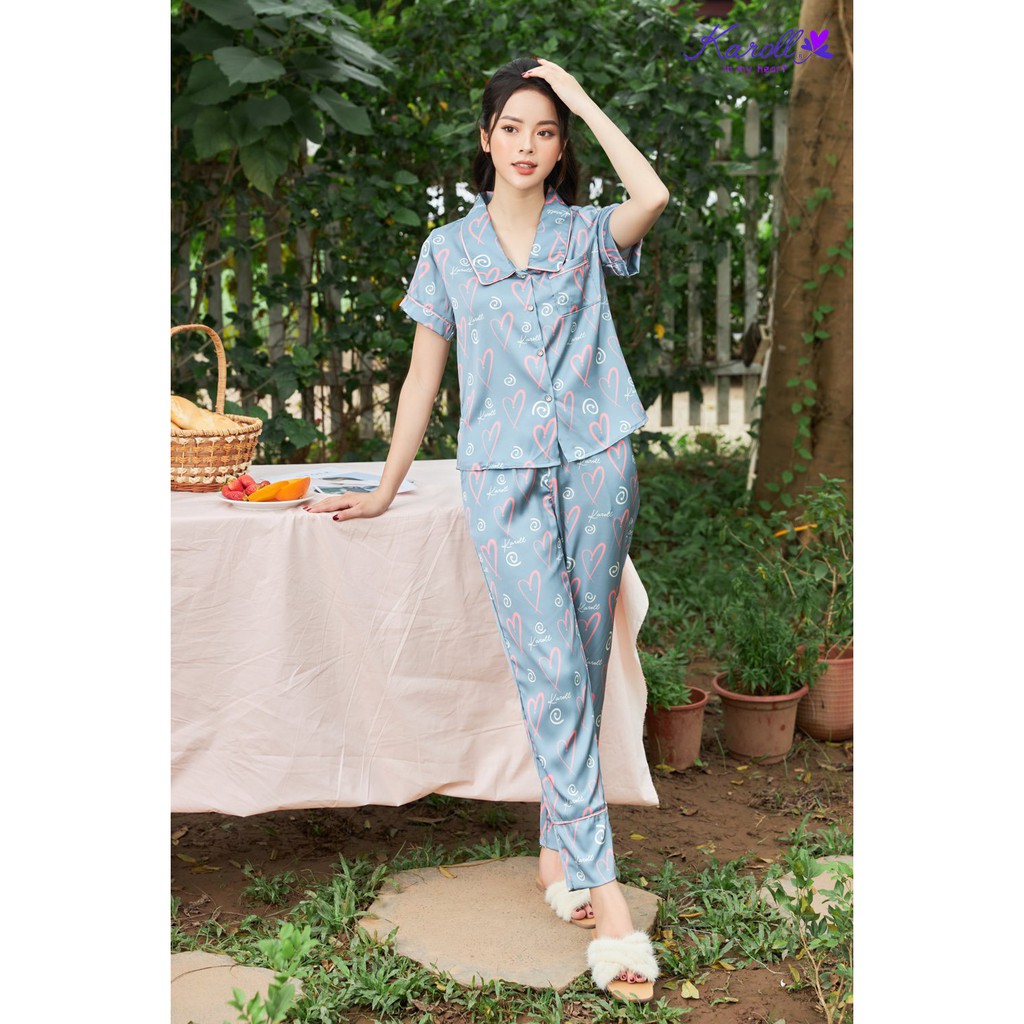 Karoll - SET đồ Lụa Luxury mặc nhà. Bộ đồ ngủ họa tiết tim, thiết kế cổ áo độc lạ mà vô cùng duyên dáng, nữ tính