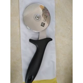 Dao cắt bánh Pizza 20cm inox cán đen