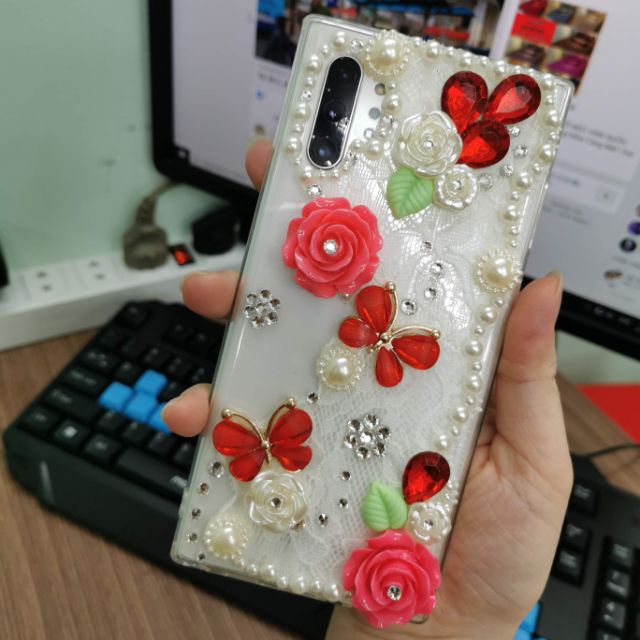 ỐP HOA BƯỚM LÓT REN (IB DÒNG ĐT)