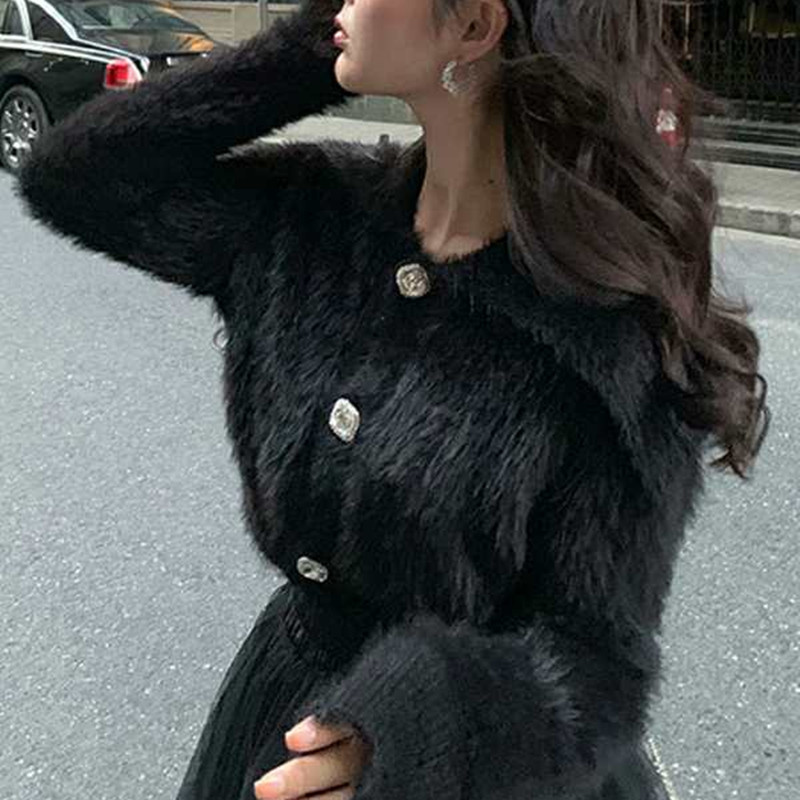 Áo khoác cardigan dáng ngắn bằng lông cừu dày dặn có đính đá cho nữ | BigBuy360 - bigbuy360.vn