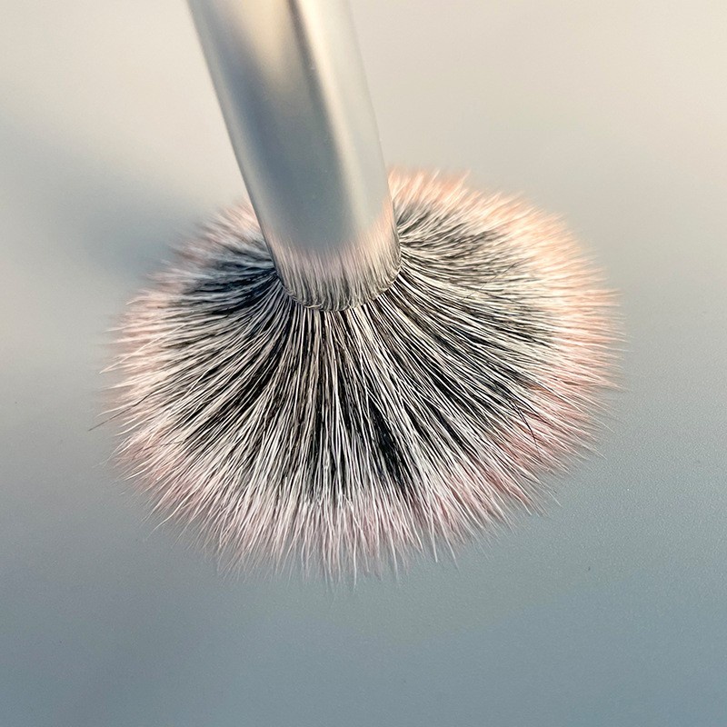 Cọ má hồng mẫu mới cho makup ửng hồng tán phấn đều tự nhiên cán nhựa lông mềm