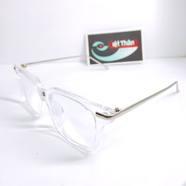 Kính Trắng Trong Suốt Chân Kim Loại T Nhận Lắp Cận Gọng Phom Vuông Giả Cận Hàng Đẹp Mẫu Mới Ảnh Chụp Tại Shop
