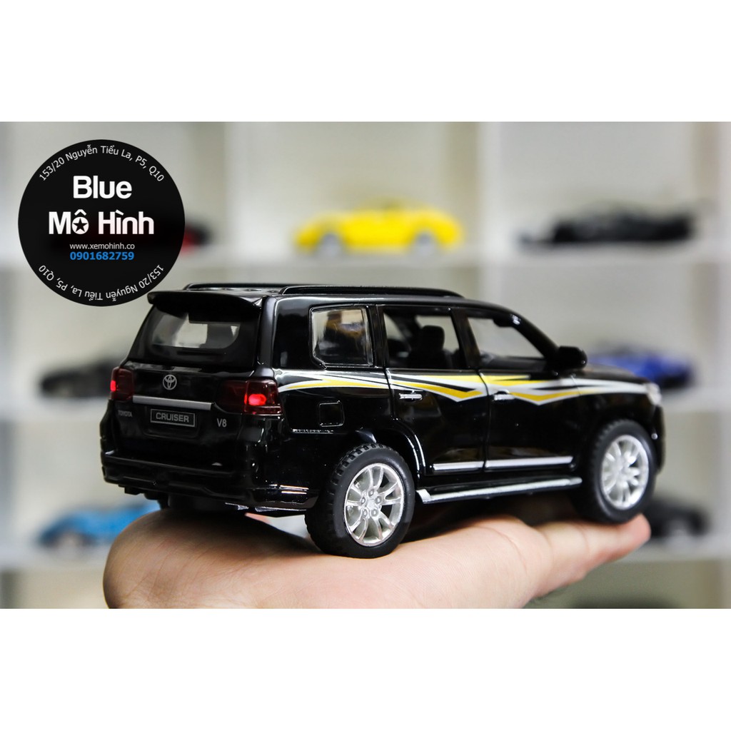 Blue mô hình | Xe mô hình Toyota Land Cruiser New mở hết cửa 1:32