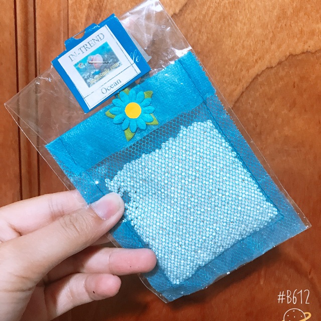 Túi hút ẩm thơm phòng