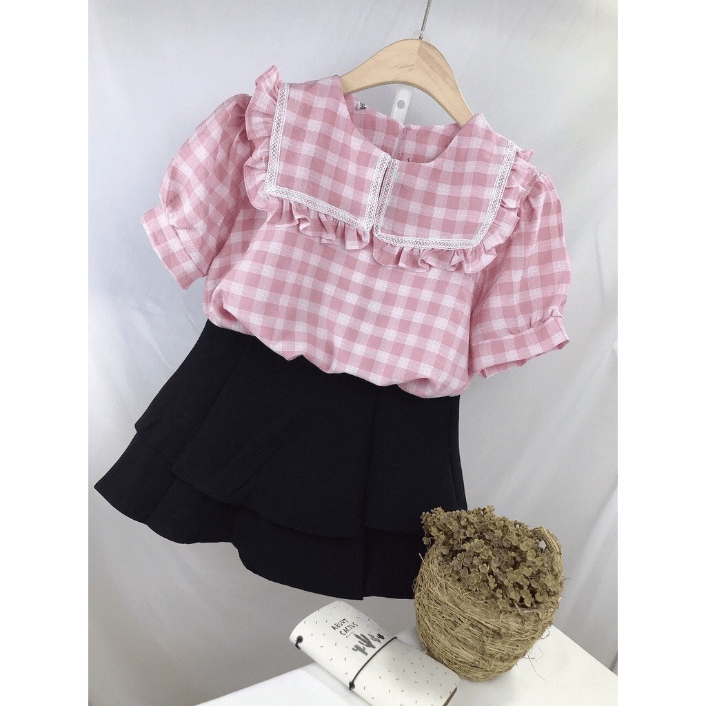 Set vest nữ kèm chân váy vạt chéo thiết kế trẻ trung