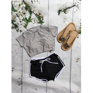 Bikini tay con dễ thương