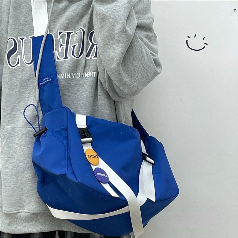 Túi Đeo Chéo Cỡ Lớn Dễ Phối Đồ Thời Trang Cho Cặp Đôi