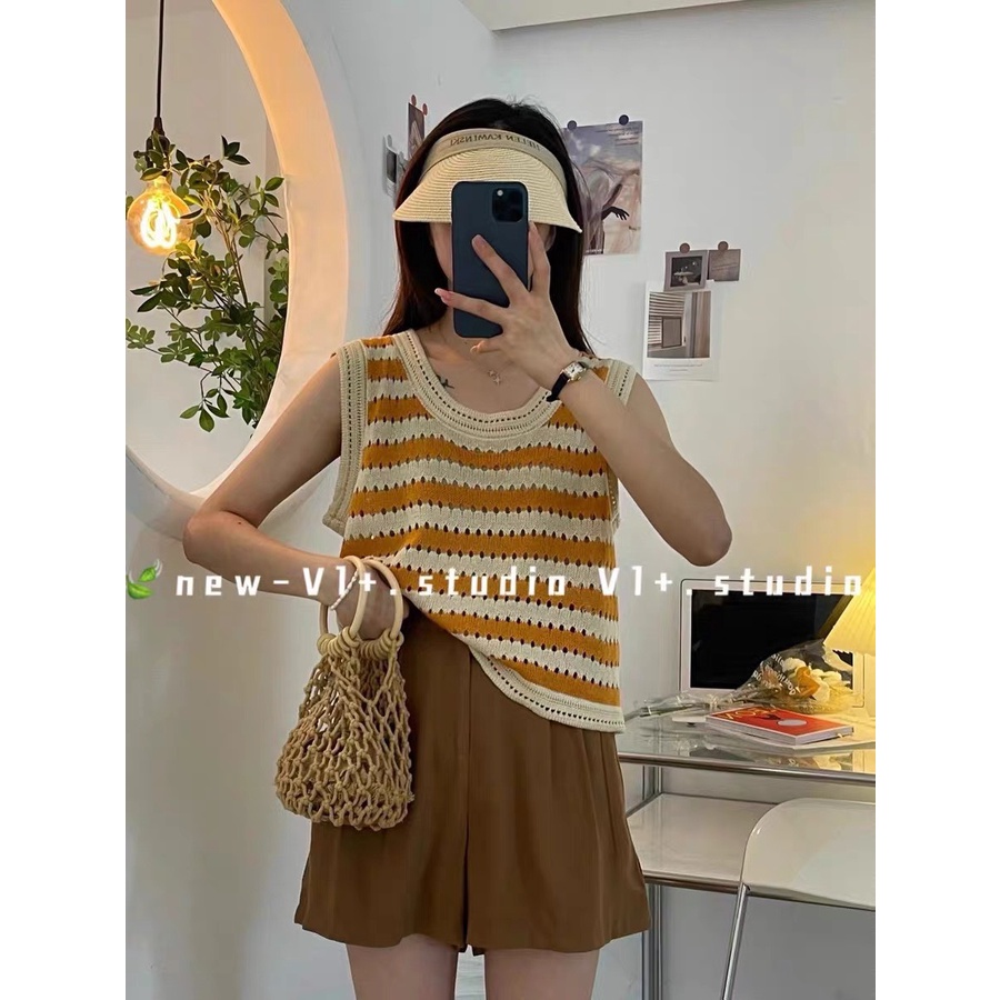 Áo sát nách len móc kẻ ngang ulzzang, Áo ba lỗ mongtoghi