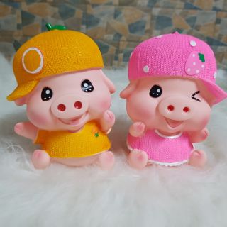 Lợn tiết kiệm trái dâu trái cam