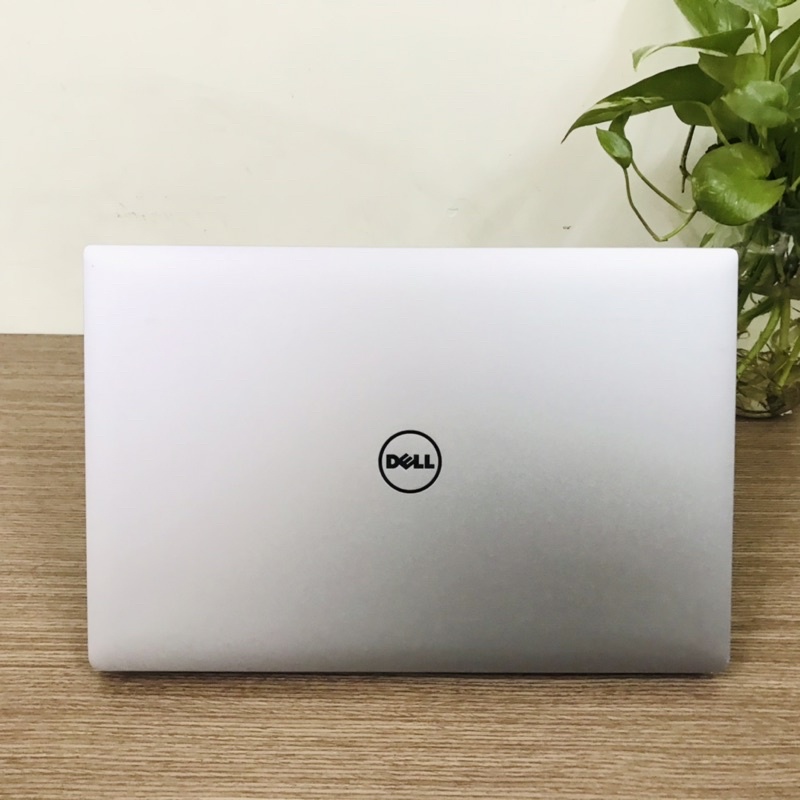 Laptop Dell 5510 cỏre i7 - Đồ hoạ, Thiết kế, Máy trạm giá siêu rẻ cho anh em cần