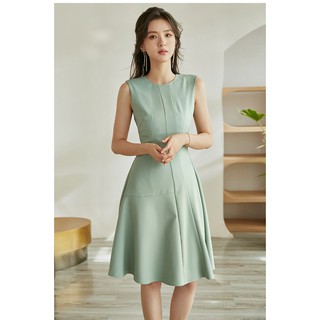 Đầm xòe màu xanh dự tiệc cổ tròn sát nách