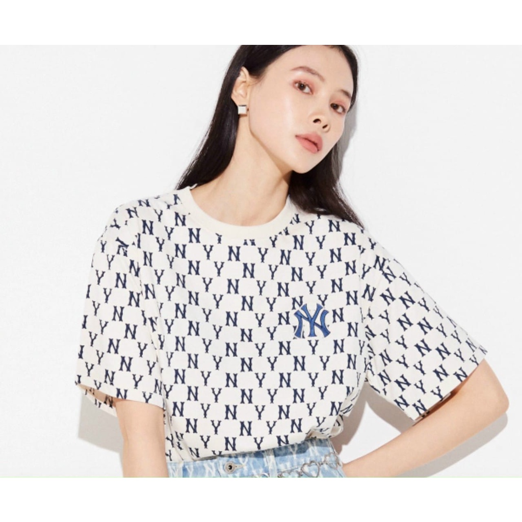 Áo thun mono hot 2022