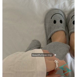 Nhẫn hình thắt lưng trái tim
