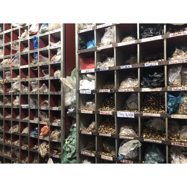 Đồng hồ đo áp suất có dầu inox 5-7-10-15-25...-700kg, đồng hồ hút chân không khí nén