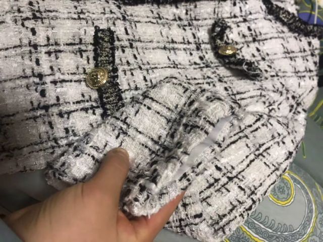 Áo dạ tweed khoác nhẹ nhàng sang chảnh