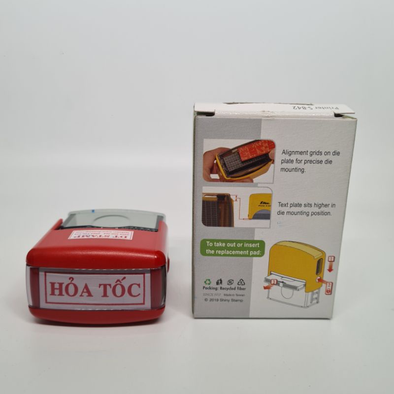 Con dấu HỎA TỐC đóng lên phiếu gửi hàng để Bộ phận đóng hàng nhận biết đơn hàng nào là hỏa tốc