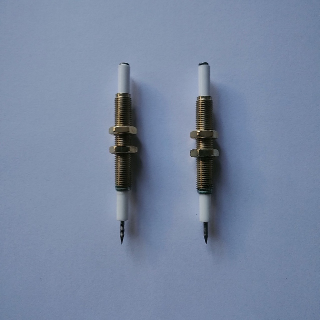 2 cọc sứ đánh lửa bếp gas âm đa năng