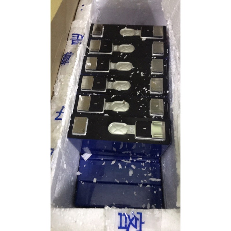 Pin LIfEPO4 3.2v 70Ah hãng BATTEROTECH