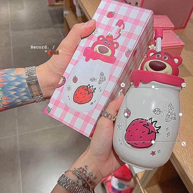Bình Nước Gấu Dâu Lotso xinh xắn
