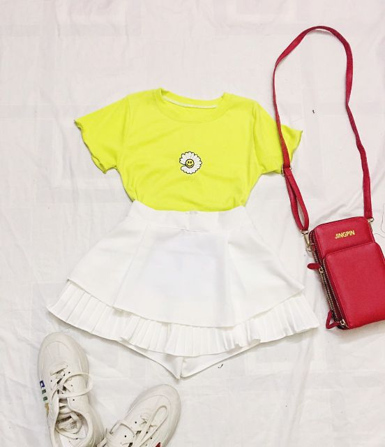 Chân váy xếp ly ba tầng