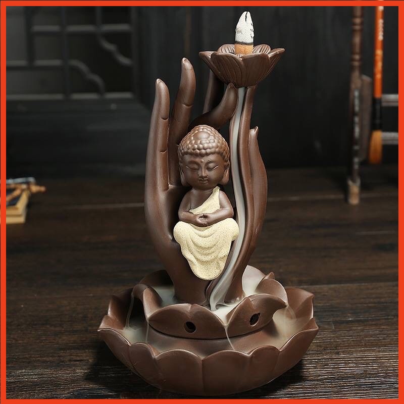 Thác khói trầm hương- Tháp xông trầm bàn tay Phật