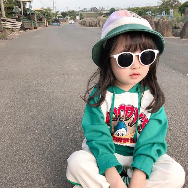 Áo hoodie hoạ tiết hoạt hình | BigBuy360 - bigbuy360.vn