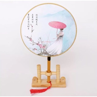 Quạt cổ trang, quạt tròn cầm tay chụp cùng Hán phục