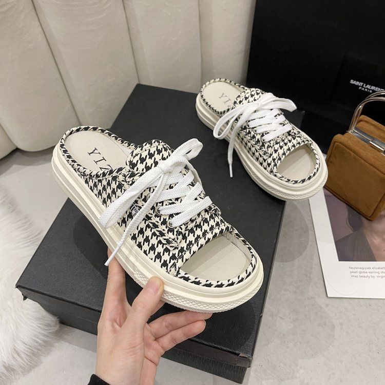 Giày Sục Nữ Hở Mũi Cao Cấp hàng chuẩn đẹp, phối đồ dễ dàng, lên chân tôn dáng