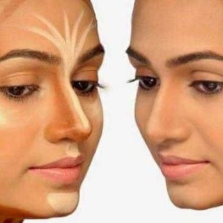Phấn tạo khối 2 lingh NYX Adora