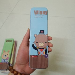 Hộp bút sắt siêu dễ thương