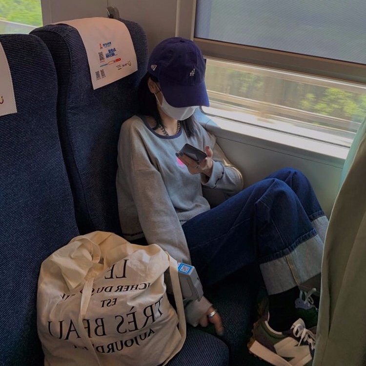 SUXI Áo Thun Tay Dài Cổ Tròn Màu Sắc Đơn Giản Cho Nữ