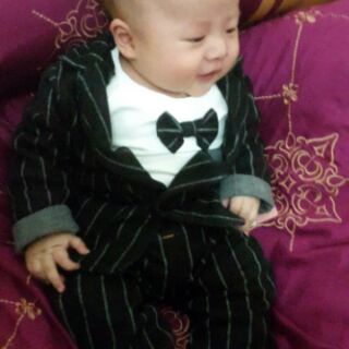 Bộ vest cho bé trai