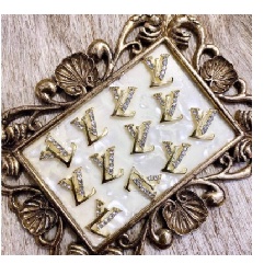 charm trang trí nail