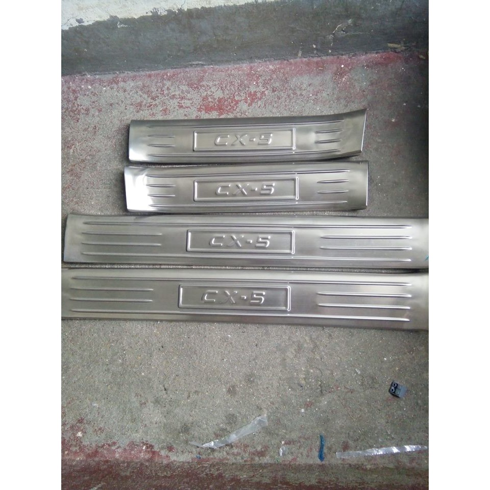 ốp  bậc trong mazda Cx5