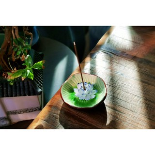 Đĩa đốt trầm đắp sen nổi DDT37