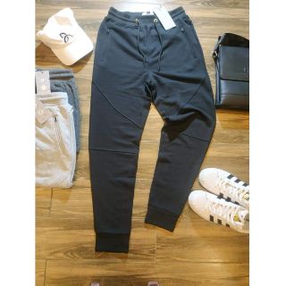 2 quần jogger