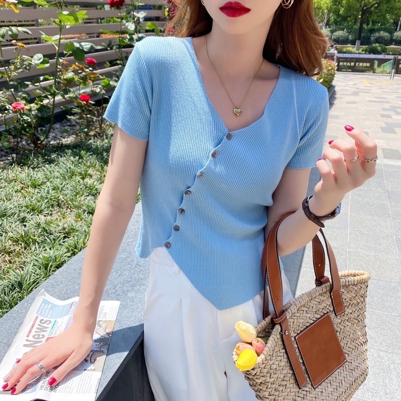 Áo len tăm cộc tay cúc áo chéo năng động