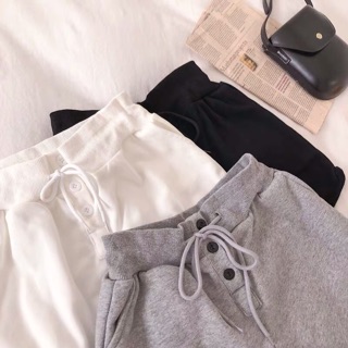 Quần đùi vải cạp chun