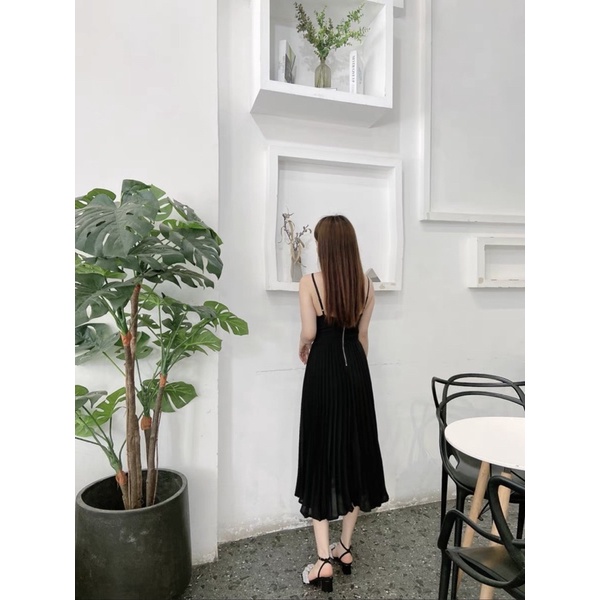 Váy 2 dây xếp ly size S