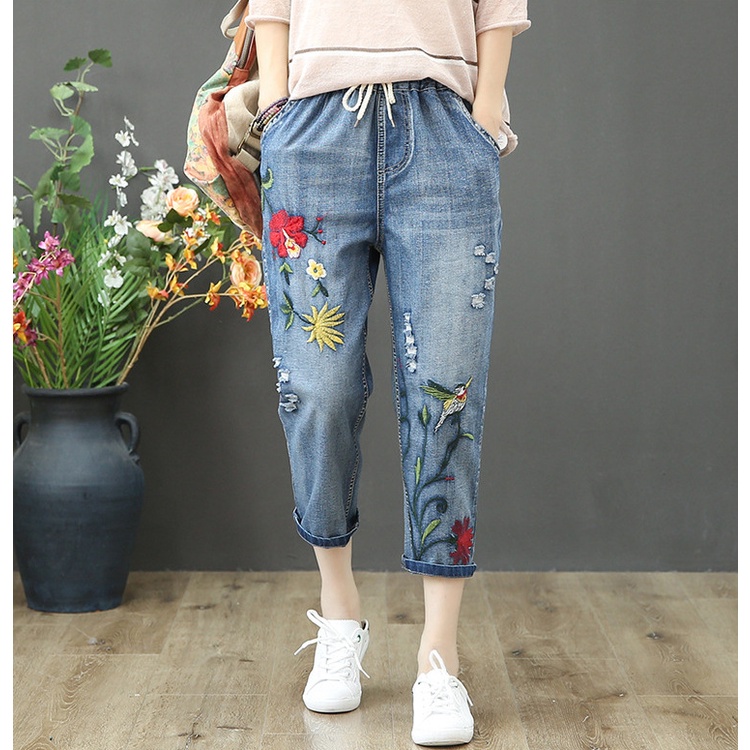 Quần jean nữ thêu hoạ tiết siêu đẹp 2022